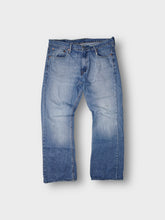 Load image into Gallery viewer, Vintage Levi's Jeans | 36/30