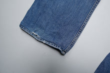 Load image into Gallery viewer, Vintage Levi's Jeans | 36/30