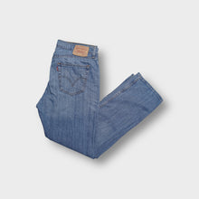 Load image into Gallery viewer, Vintage Levi's Jeans | 36/32