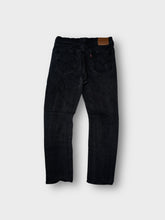 Load image into Gallery viewer, Vintage Levi's Jeans | 32/32