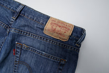 Load image into Gallery viewer, Vintage Levi's Jeans | 34/30