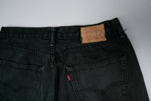 Load image into Gallery viewer, Vintage Levi's Jeans | 32/34