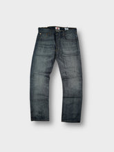 Load image into Gallery viewer, Vintage Levi's Jeans | 36/34