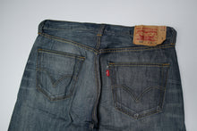 Load image into Gallery viewer, Vintage Levi's Jeans | 36/34