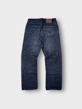 Load image into Gallery viewer, Vintage Levi's Jeans | 31/32