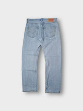 Load image into Gallery viewer, Vintage Levi's Jeans | 33/30