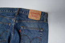 Load image into Gallery viewer, Vintage Levi's Jeans | 31/34