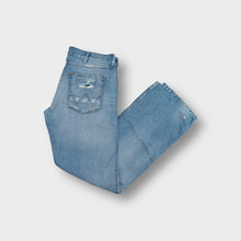Load image into Gallery viewer, Vintage Wrangler Jeans | 33/32
