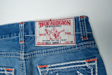 Load image into Gallery viewer, Vintage True Religion Jeans | 32