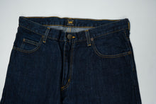 Load image into Gallery viewer, Vintage Lee Jeans | 33/32