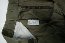 Load image into Gallery viewer, Vintage Fishbone Pants | M