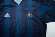 Load image into Gallery viewer, Vintage Adidas Newcastle United 04-05 Third Jersey | M