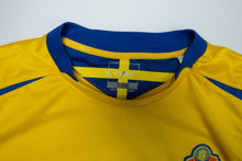 Load image into Gallery viewer, Umbro Sweden Jersey | M