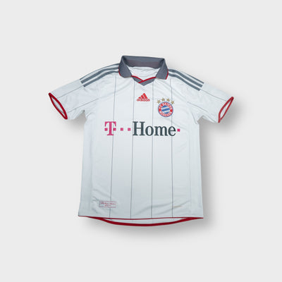 Adidas FC Bayern Munich white jersey with T-Home sponsor logo and grey collar