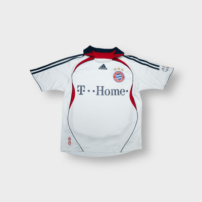 Adidas FC Bayern Munich white jersey with T-Home sponsor logo and team crest