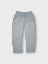 Load image into Gallery viewer, Nike Sweatpants | S