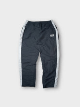 Load image into Gallery viewer, Vintage Umbro Trackpants | XXL