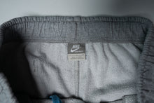 Load image into Gallery viewer, Vintage Nike Sweatpants | L