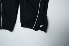 Load image into Gallery viewer, Vintage Nike Trackpants | L