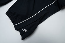 Load image into Gallery viewer, Vintage Nike Trackpants | L