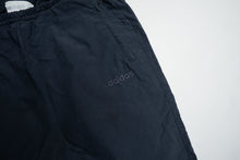 Load image into Gallery viewer, Vintage Adidas Trackpants | L