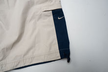 Load image into Gallery viewer, Vintage Nike Shorts | XL