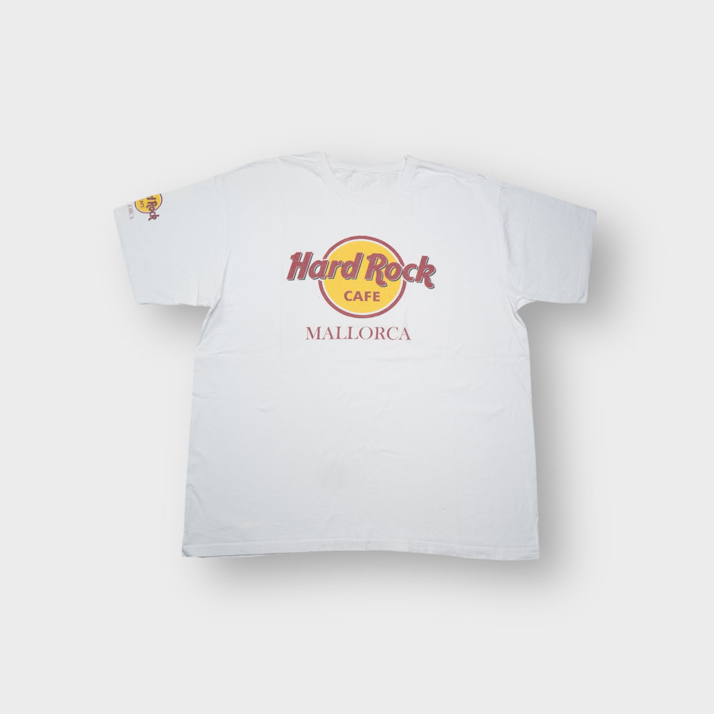 Hard Rock Cafe white T-Shirt featuring the yellow and red Mallorca chest logo print