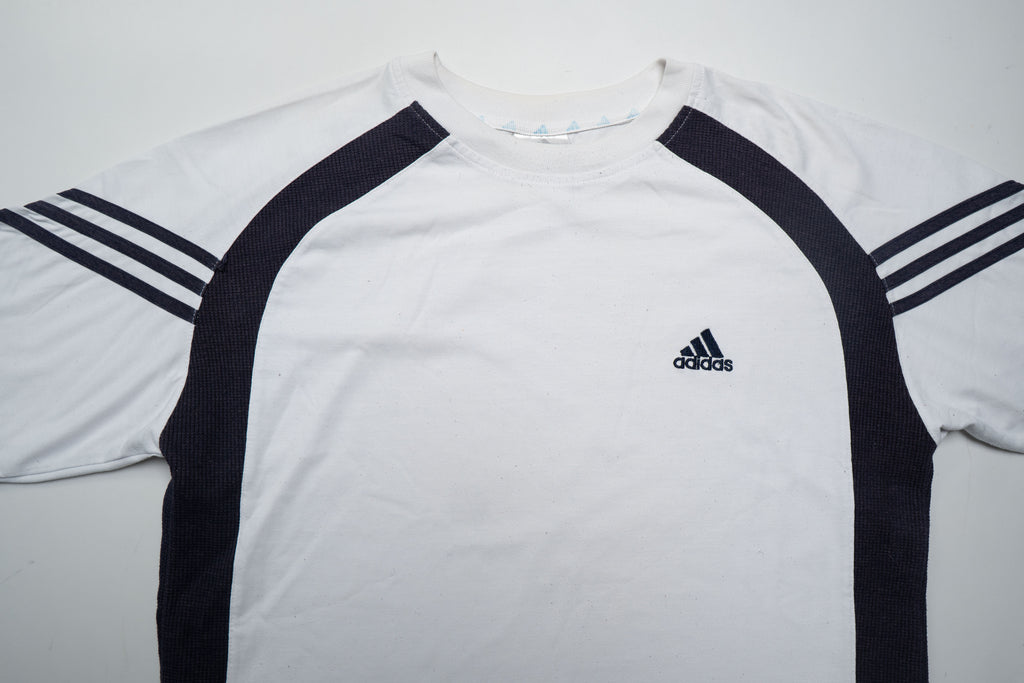 Vintage Adidas T-Shirt | M