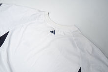 Load image into Gallery viewer, Vintage Adidas T-Shirt | M