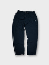Load image into Gallery viewer, Vintage Nike Trackpants | M