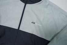 Load image into Gallery viewer, Vintage Reebok Trackjacket | L