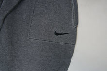 Load image into Gallery viewer, Vintage Nike Sweatpants | Wmn&#39;s M / Men&#39;s XS