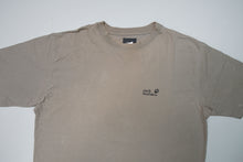 Load image into Gallery viewer, Vintage Jack Wolfskin T-Shirt | XL