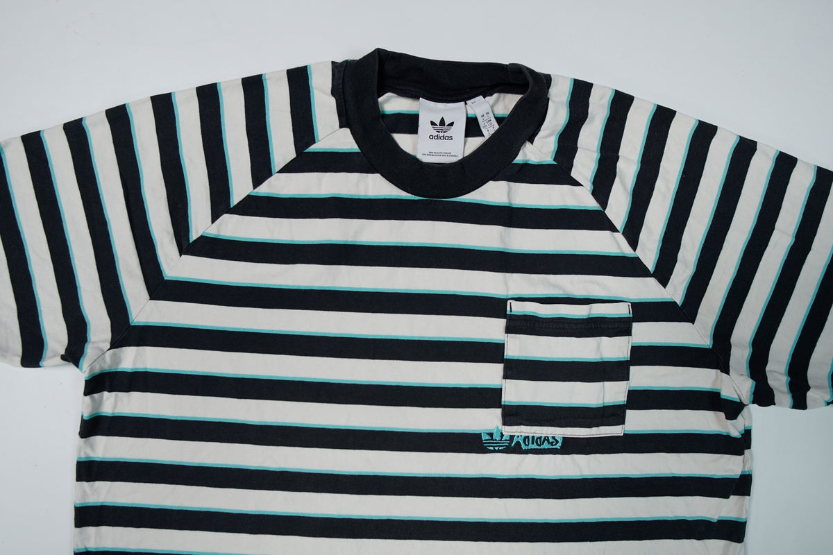 Adidas T-Shirt | L