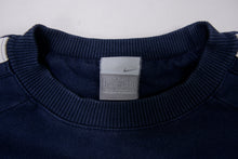 Load image into Gallery viewer, Vintage Nike Sweater | M