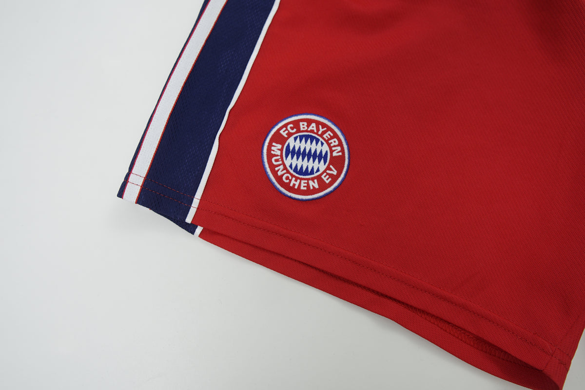 Vintage Adidas FC Bayern Shorts | M