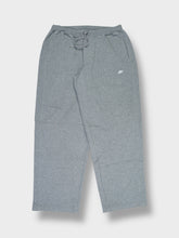 Load image into Gallery viewer, Vintage Nike Sweatpants | XL