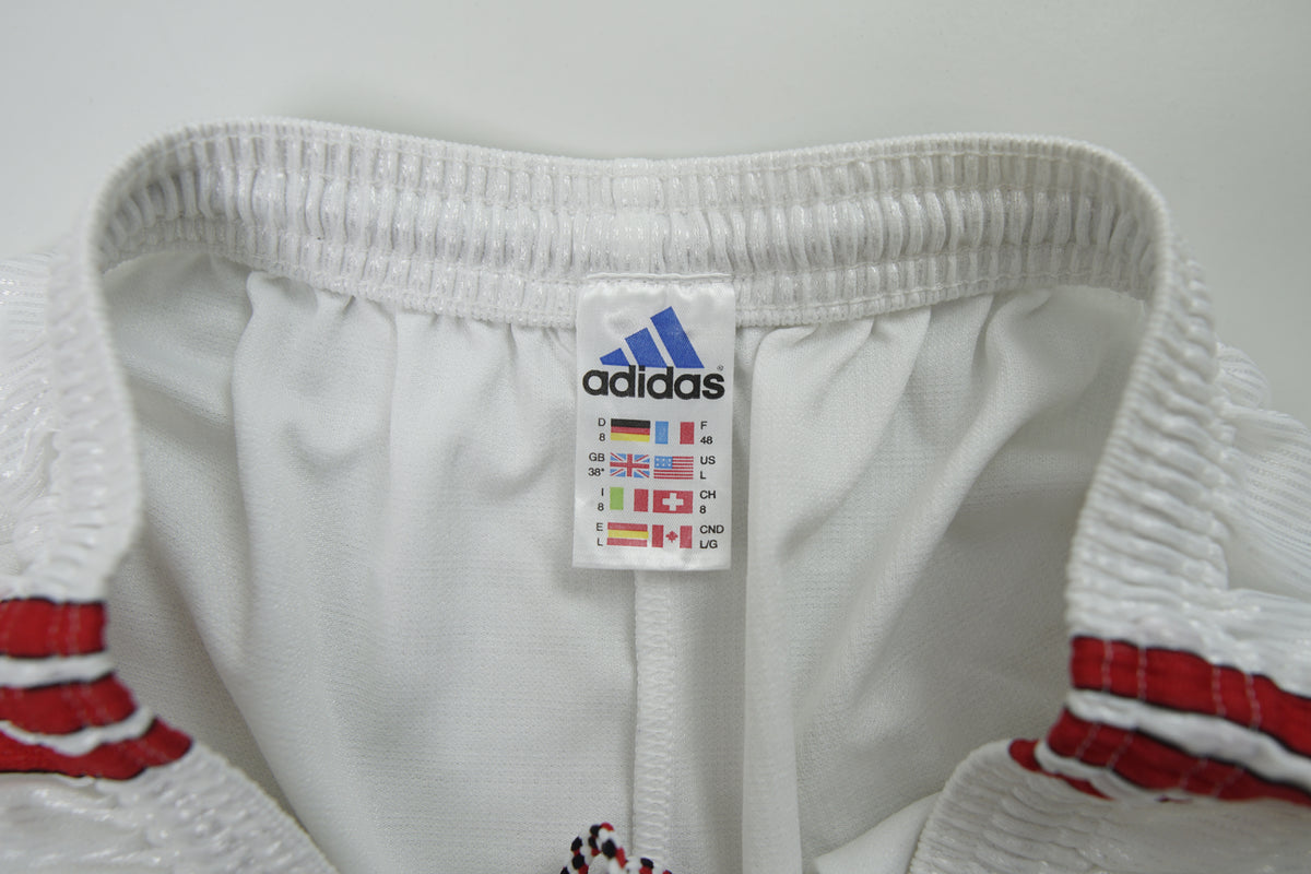 Vintage Adidas 1. FC Nürnberg Shorts | L