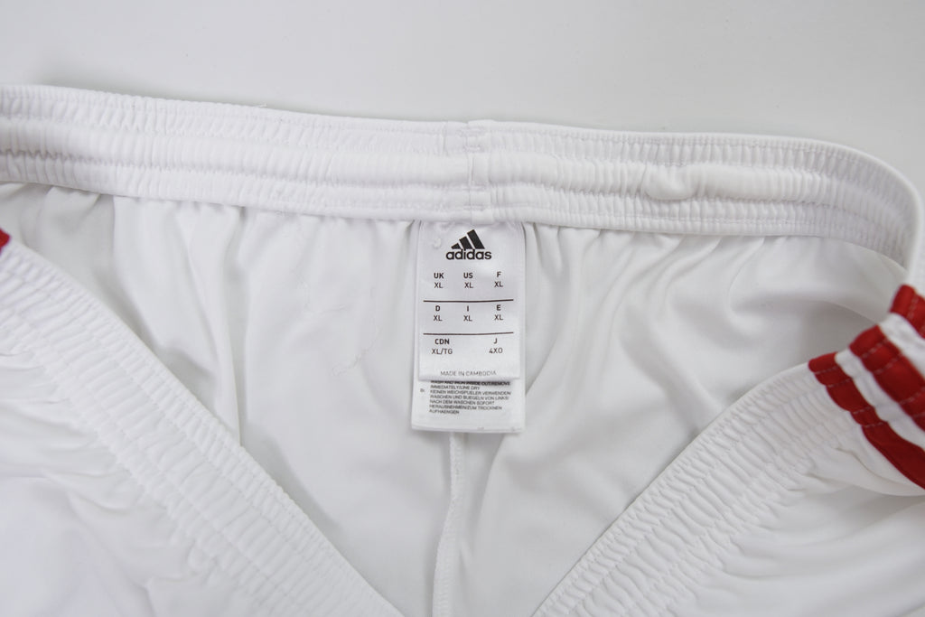 Vintage Adidas FC Bayern Shorts | XL
