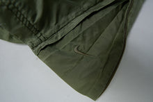 Load image into Gallery viewer, Vintage Nike Trackpants | XL