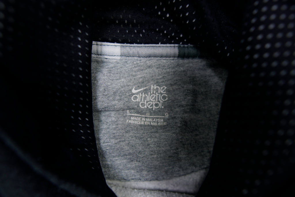 Nike Pullover | L