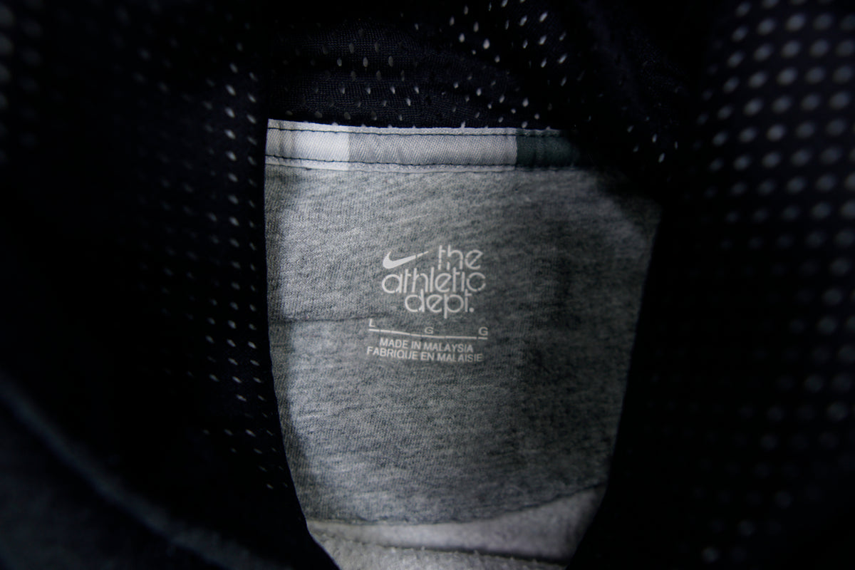 Nike Pullover | L