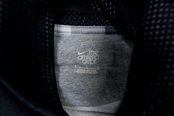 Nike Pullover | L