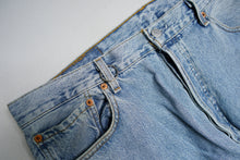 Load image into Gallery viewer, Vintage Levi's Jeans | 38/36