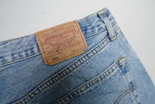 Load image into Gallery viewer, Vintage Levi's Jeans | 38/36