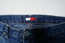 Load image into Gallery viewer, Tommy Hilfiger Jeans | 31