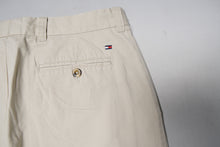 Load image into Gallery viewer, Tommy Hilfiger Chino Pants | 33/34