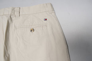 Tommy Hilfiger Chino Pants | 33/34