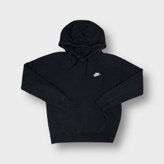 Nike Pullover | M