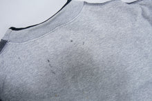 Load image into Gallery viewer, Vintage Reebok Sweater | M